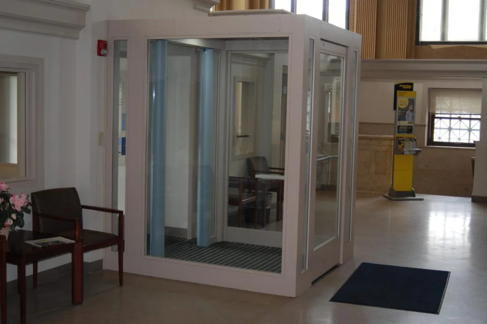 Mantrap For Banks and Walk Through Metal Detectors/Hand Held Metal Detector